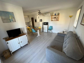 Appartement T2 climatisé, rénové, proche plage, avec terrasse et parking - Port Leucate - FR-1-81-586